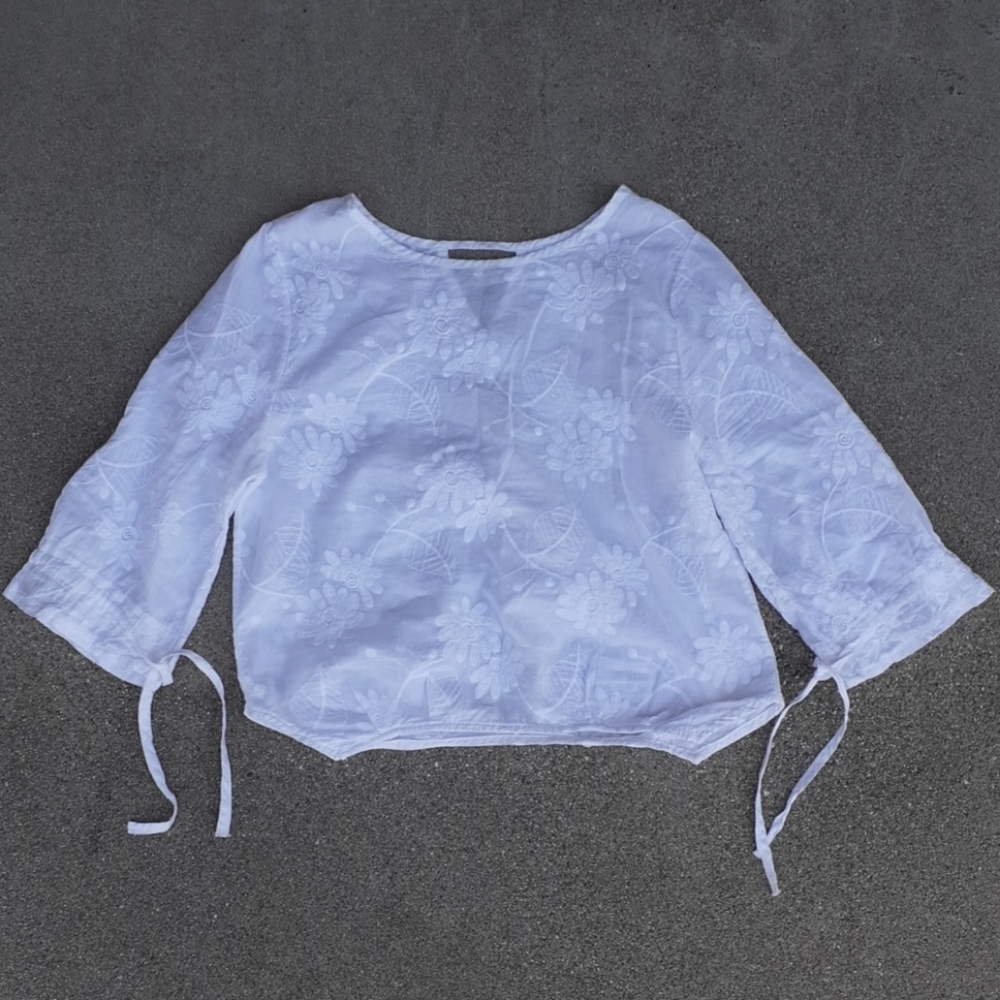 Pretty white blouse from China